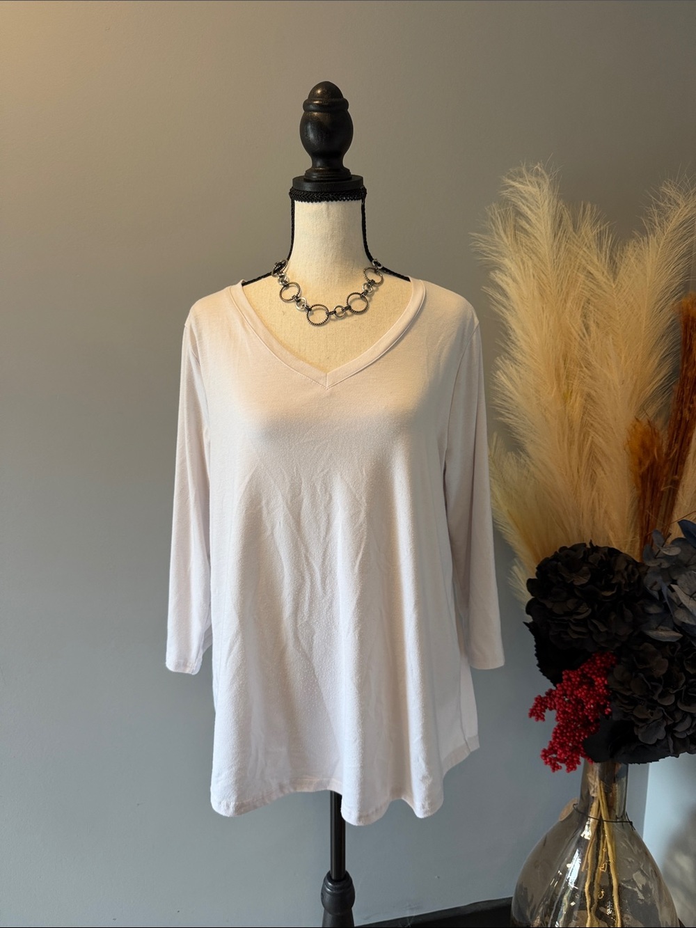 Classic Women's V-Neck Long Sleeve Top — White